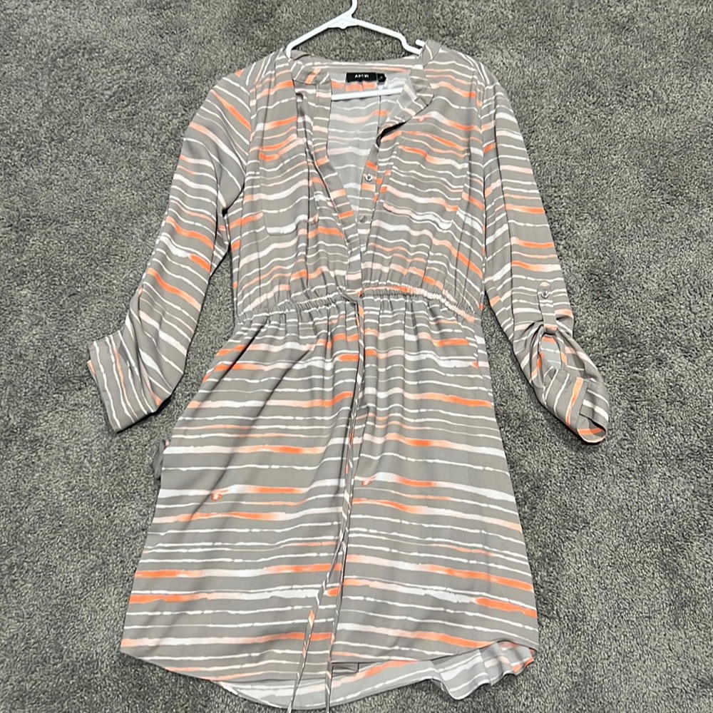 3/4 inch sleeved dress